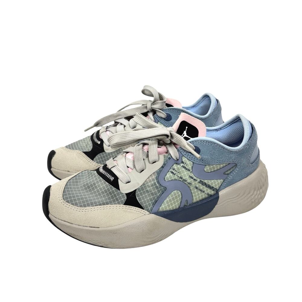 Jordan Delta 3 Low Enigma Stone Blue Pink DR5280-014 Women’s Size 4 / Boys 4Y